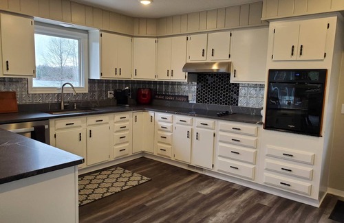 Markville Casa | Pristine 3-Bedroom 2-Bath Northwoods Lake Cabin