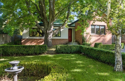 Mittagong Casa | Pristine 4-Bed Railway Cottage with Studio