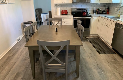 Northern Woods Casa | Pristine Clean and Sanitized Business Paradise