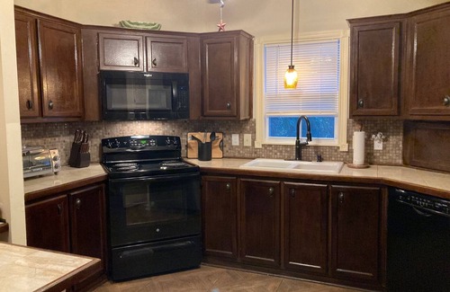 The Villages Casa | Pristine, cozy home close to Spanish Springs Town Square