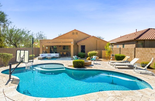 Desert Ridge Casa | Pristine Desert Ridge home with a pool & backyard oasis - dog-friendly