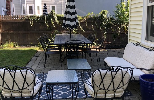 Bellevue Avenue Historic District Casa | Nuevo Prístino Inicio Prime Spot Beach / Town / Cliffwalk!