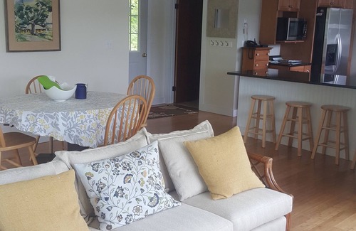 Stoddard Casa | Cosy Lakefront Cottage - ¡Reserva ahora para las semanas de verano de 2019!