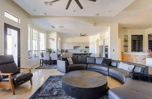 Fountain Hills Casa | Pristine Luxury Estate, Views, Sleeps 26, Heated Pool & Spa