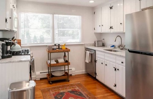 Wianno Casa | Pristine Osterville Cottage