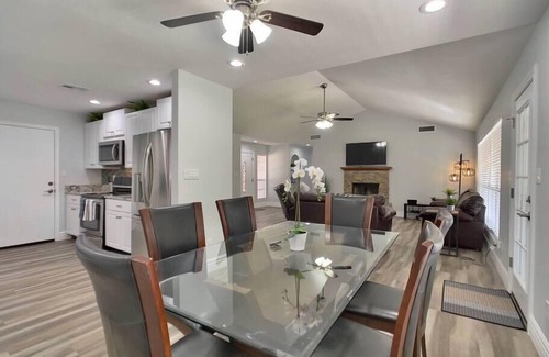 Chandler Casa | Pristine! Single-Story Home with Pool in Chandler