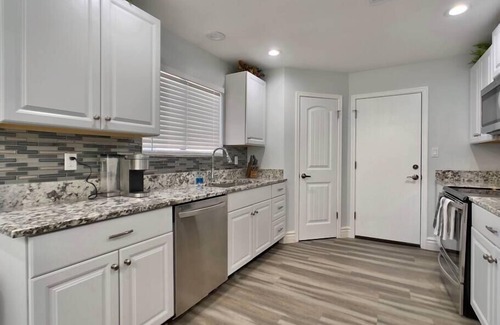 Chandler Casa | Pristine! Single-Story Home with Pool in Chandler