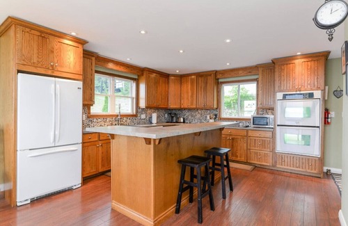 Addington Highlands Casa | Pristine Waterfront! Cabañas en Bon Echo's Edge - Casa principal