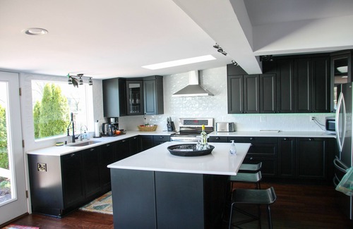 Deale Beach Casa | Pristine Waterfront Home with Expansive Views.