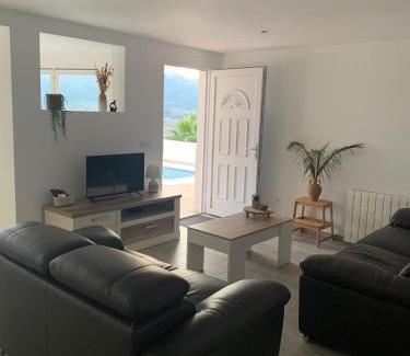 Jalón Casa | Privé vakantiewoning "Casa Stirio" met zwembad regio calpé-jalon