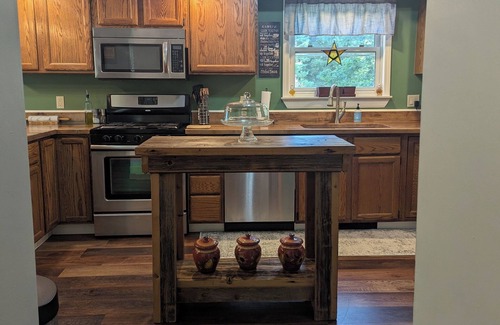 Oneonta Casa | Privacy land to play and cooperstown allstar village just 2.6 miles away