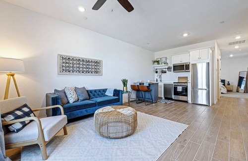 Clovis Casa | Private 1-Bed Modern BoHo Chic Styled Residence