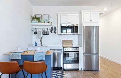 Clovis Casa | Private 1-Bed Modern BoHo Chic Styled Residence