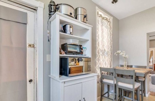 Tower Grove East Apartamento | Private 1 bedroom | 10 minutes from everything!