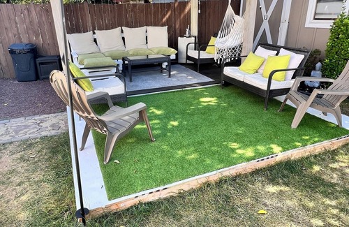 Manville Apartamento | Private 1 room and bathroom access to pool table,Netflix,outdoors hot-tub,gazebo