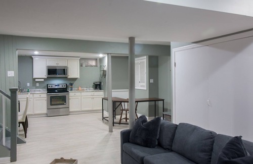 Irvington Apartamento | Private 2-bedroom unit mins from Airport & NYC
