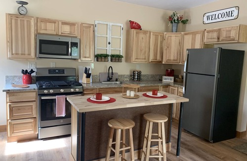 Stevensville Casa | Private, 2 bedroom Guest House, Unit A.