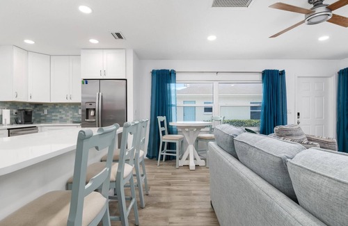 Nokomis Condominio | Private 2 BR steps from beach on Casey Key