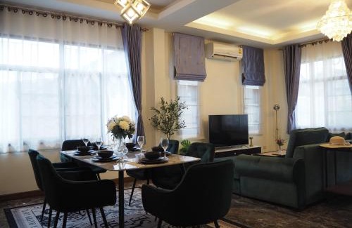 Siri Watthana Niwet Complejo | Private 2-storey house in Chiang Mai By The Orchard