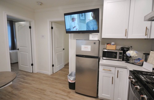 El Monte Casa | Private 2B1B Guest House in SGV Close to Los Angeles Attractions
