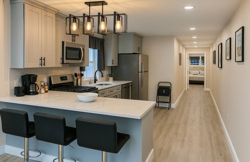 Irvington Apartamento | Private 3BR Apt: Sleeps 8, 5 Beds, Group-Friendly, Wi-Fi, Parking, Near NYC