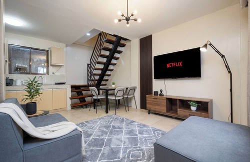 Cebu Casa | Private 3BR Townhome with WiFi, Washer and Free Parking in Central Cebu City