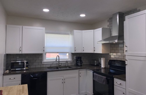 Wayne Casa | Private 4 BDRM- 2 BTHS house, 5 Miles from Downtown #6 ❤️