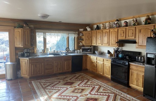 Palmetto Bay Casa | Private 4bdrm 2.5bth on 1 acre with private pool and tennis court.