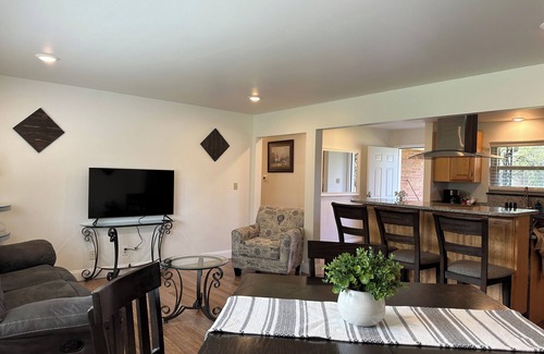 Wayne Casa | Private 4BDRM-3 BTHS house, 5 Miles from Downtown #3 ❤️