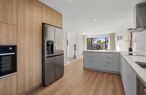 Christchurch Casa | Private, 4BR, Family-Friendly, Free Parking near Airport