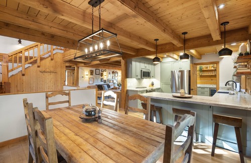 Northridge Estates Cabina | Private 5-Acre Cabin Retreat – Woods, Wildlife & Starry Skies