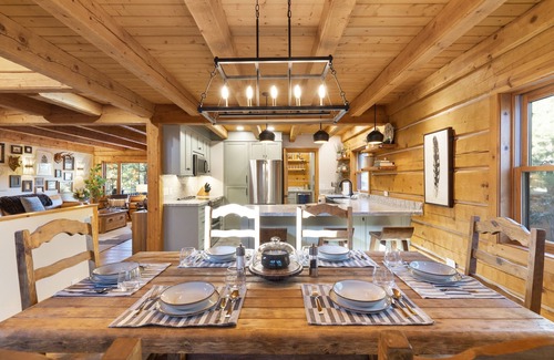 Northridge Estates Cabina | Private 5-Acre Cabin Retreat – Woods, Wildlife & Starry Skies