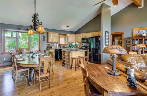Indian Mountain Casa | Private 5 Acres w/ Mtn Views: Park County Cabin!