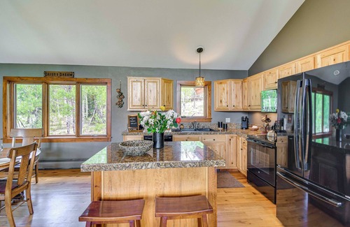 Indian Mountain Casa | Private 5 Acres w/ Mtn Views: Park County Cabin!