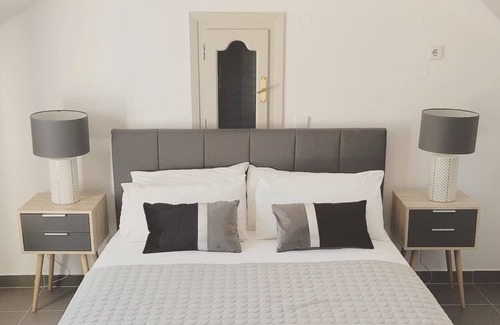 Pesada Villa | Villa privada de 5 camas a solo 50 metros de la playa de Pessada