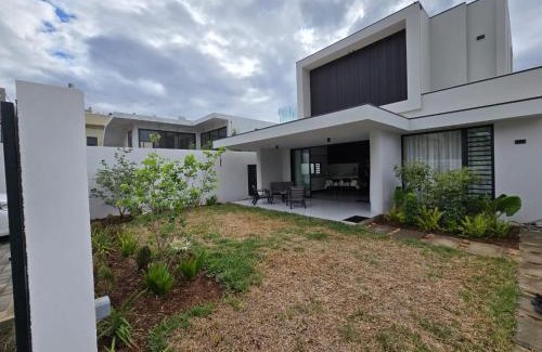 Albion Casa | Private Accommodation Nino No 1