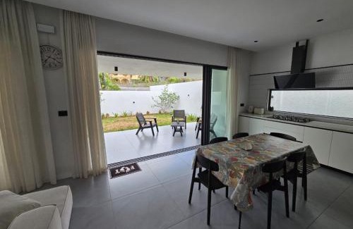 Albion Casa | Private Accommodation Nino No 1