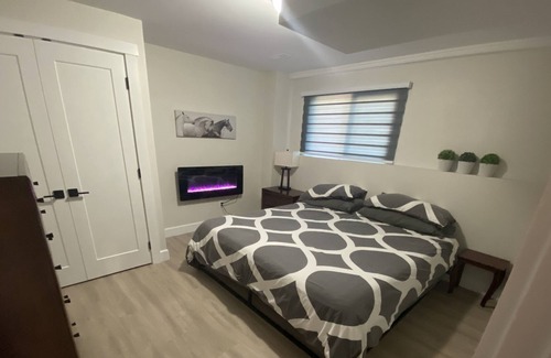 Delta Casa | Private and modern 2 bedrooms in sunny Tsawwassen