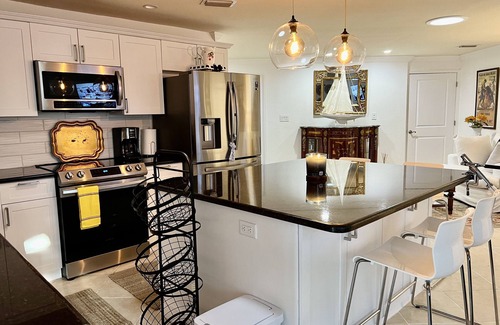Palm River Estates Casa | Private and Peaceful Home