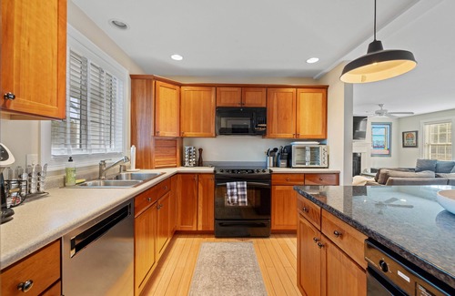 Kennebunk Casa | Private and serene Kennebunk Sanctuary, close to all the local attractions