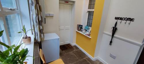 Todmorden Apartamento | Private annex to Victorian villa, with kitchen and Free parking