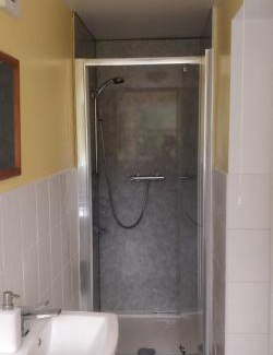 Todmorden Apartamento | Private annex to Victorian villa, with kitchen and Free parking