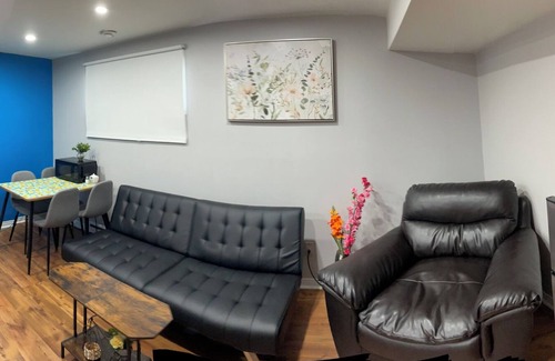 Pincourt Apartamento | Private apartment(bedroom, living, kitchen, bath)
