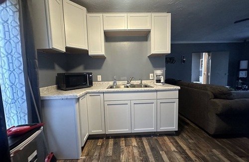 Ransom Apartamento | Private apartment, located close to the Hatfield & Mccoys sites and trails!