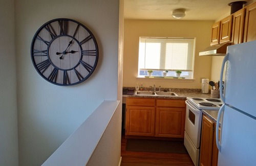 McKinleyville Apartamento | Private apartment on horse property with views, near beach and airport!