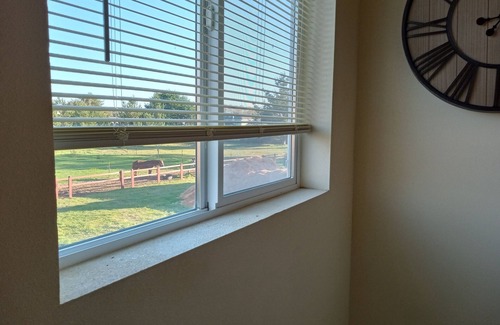 McKinleyville Apartamento | Private apartment on horse property with views, near beach and airport!