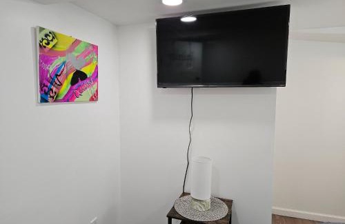 Baywood Casa | Private Area & Access to Home, Rooms In Bayshore