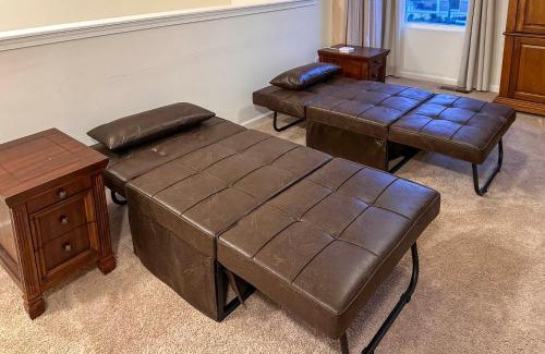 Johnstown Casa | Private Backyard! Spacious Home 25 Mi to Columbus