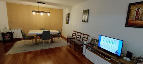 Paranhos Casa | Private Bathroom Room Shared Kitchen