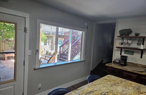 Port Isabel Casa | Private Bayside house with Boat Docks 3-bedroom 2 bath, AC in Port Isabel.